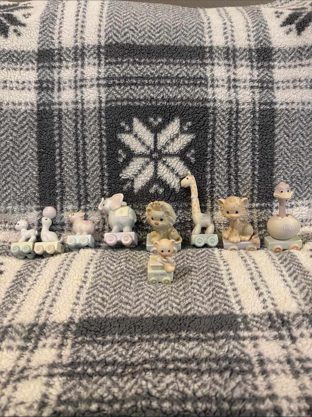 Precious Moments number set 1-8